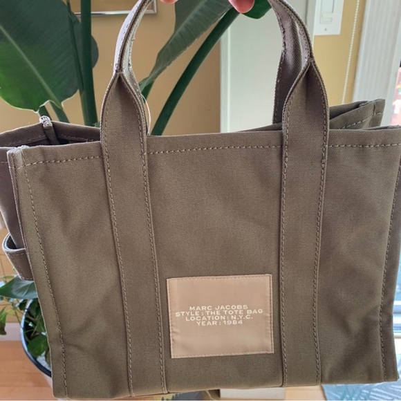 MARC JACOBS TOTE BAG - Picture 3 of 5